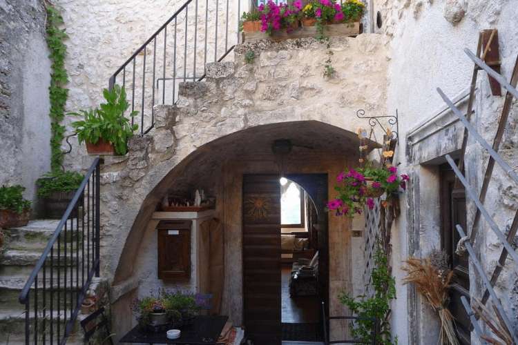 B&amp;B